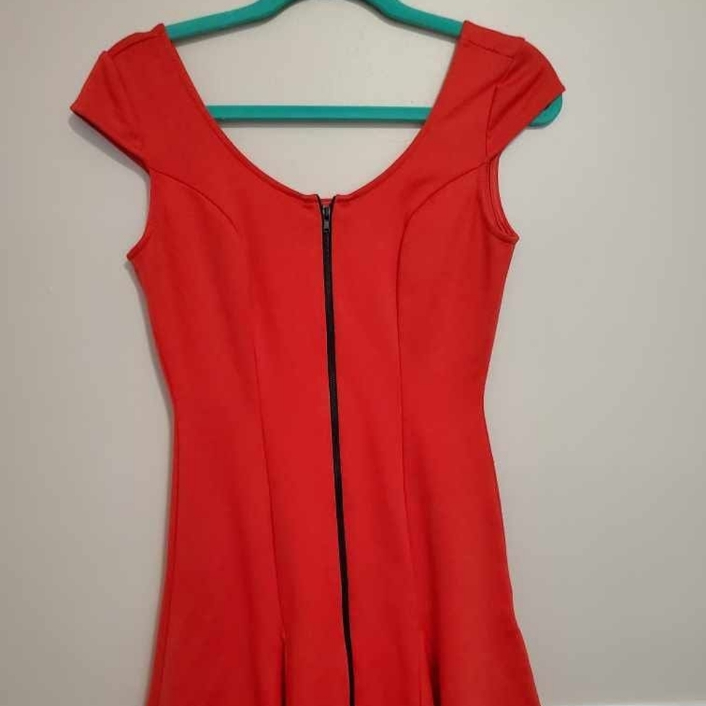 Front zip red dress